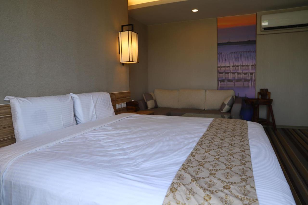 Tainan Julie'S Garden 峰情文旅 Hotel An Bình Ngoại thất bức ảnh