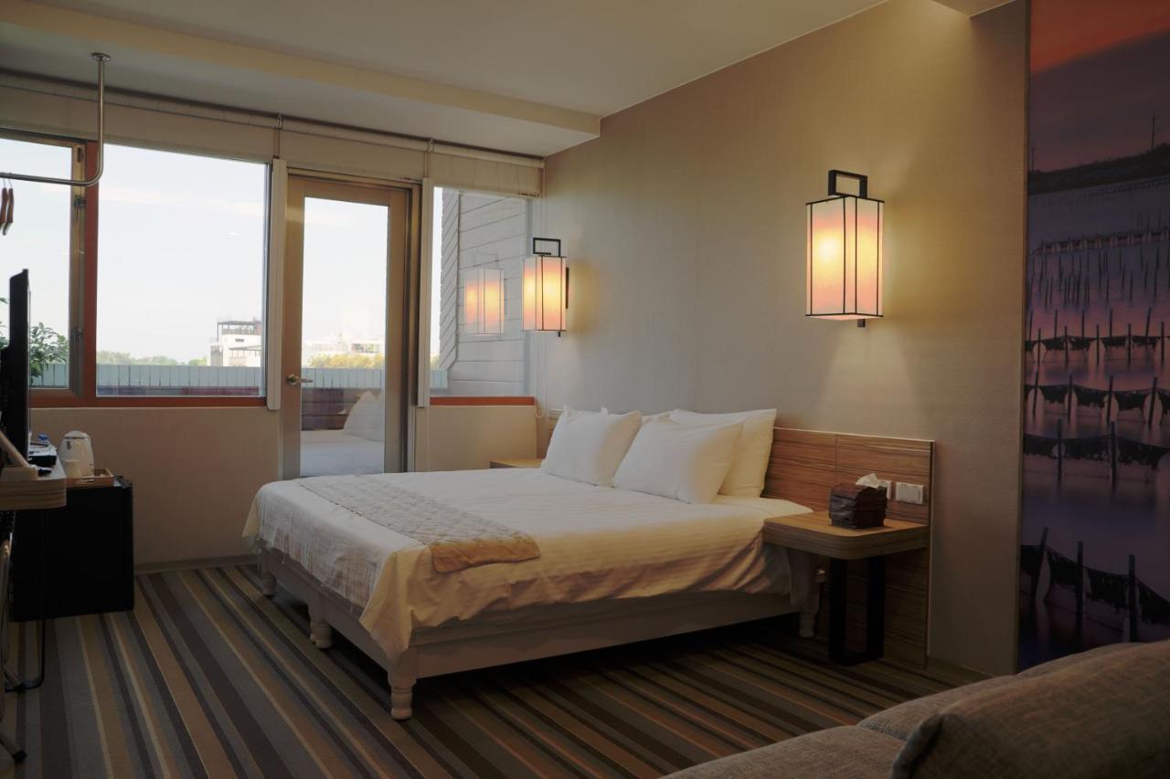 Tainan Julie'S Garden 峰情文旅 Hotel An Bình Ngoại thất bức ảnh