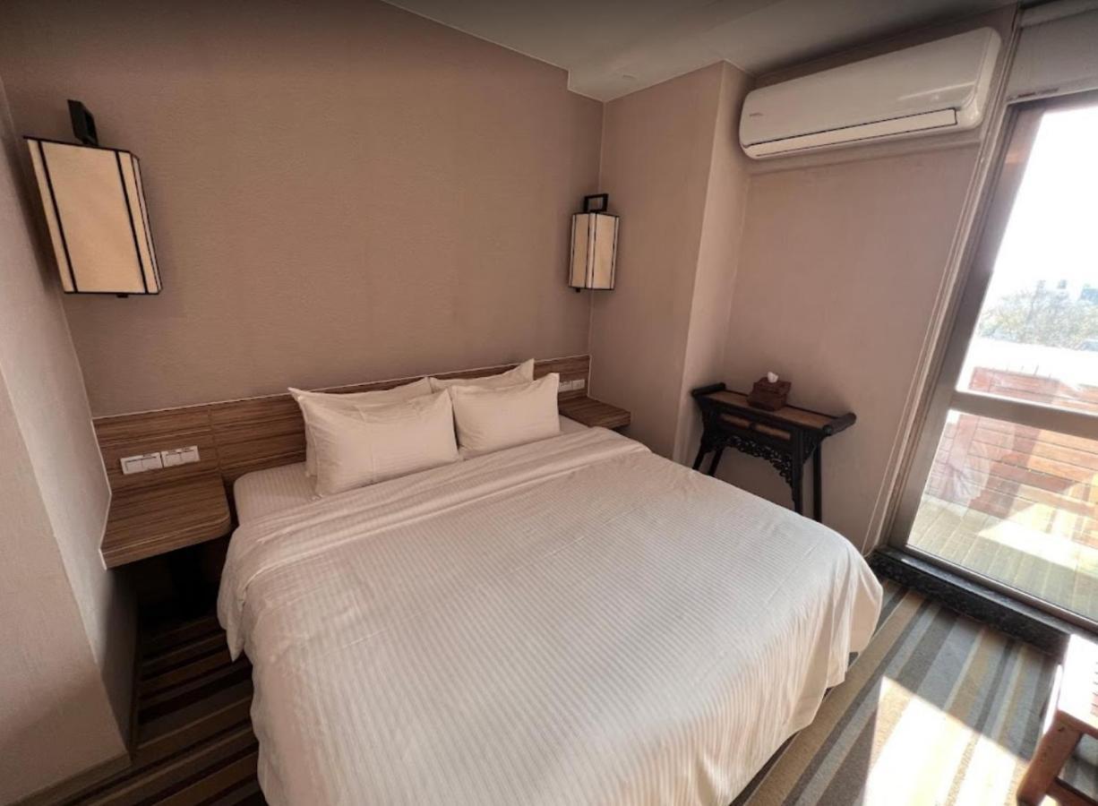 Tainan Julie'S Garden 峰情文旅 Hotel An Bình Ngoại thất bức ảnh