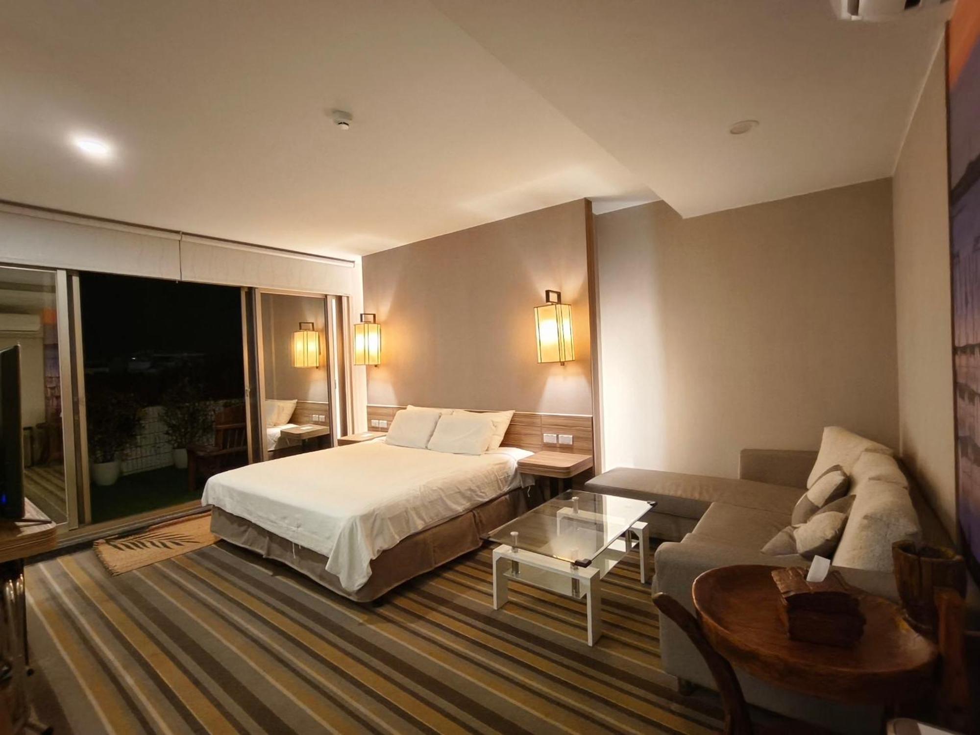 Tainan Julie'S Garden 峰情文旅 Hotel An Bình Ngoại thất bức ảnh