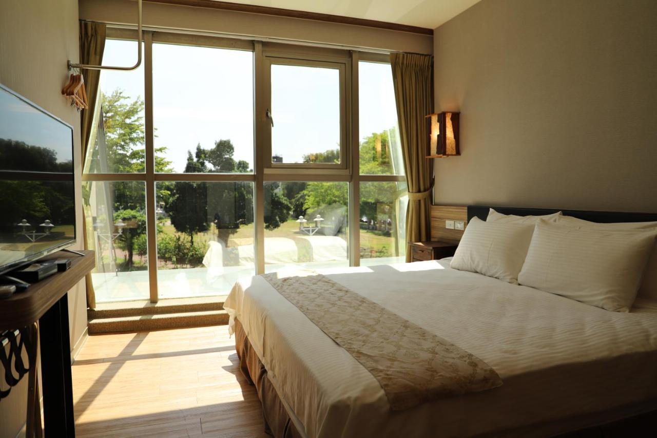 Tainan Julie'S Garden 峰情文旅 Hotel An Bình Ngoại thất bức ảnh
