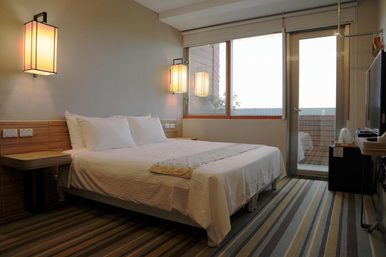 Tainan Julie'S Garden 峰情文旅 Hotel An Bình Ngoại thất bức ảnh
