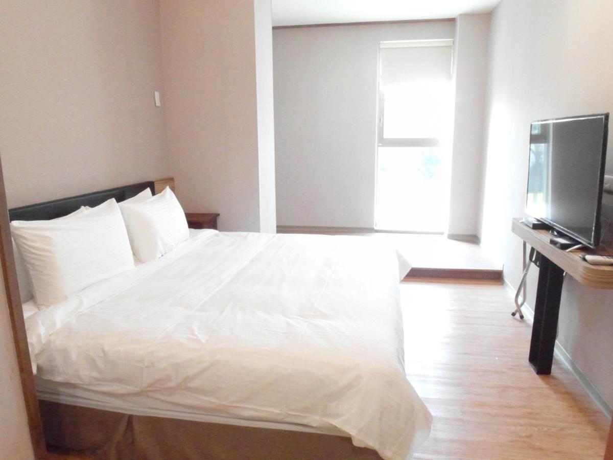 Tainan Julie'S Garden 峰情文旅 Hotel An Bình Ngoại thất bức ảnh